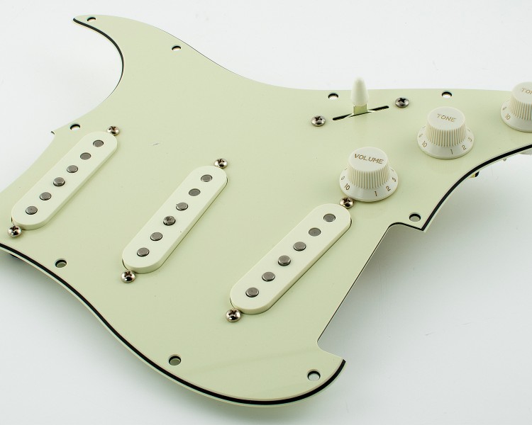 Build your own pickguard