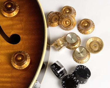  Gibson PLastic 750x600.jpg