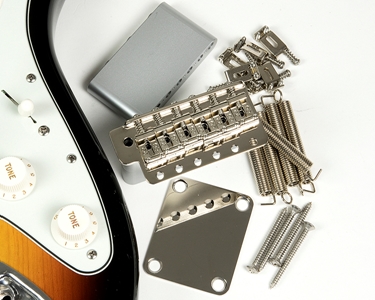 Strat_Metal_Hardware_750x600.jpg