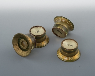 Vintage Relic Gold Reflector Knobs (Set of 4)