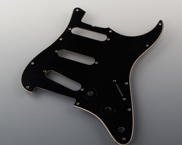 Vintage Relic Aged '62 Wide Bevel Black-White-Black Pickguard